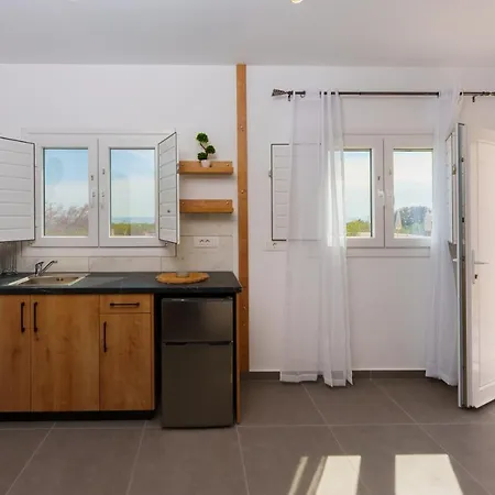 Zaitun Luxury 4* Karterados (Santorini)