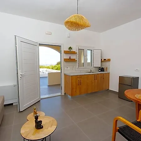 Zaitun Luxury 4* Karterados (Santorini)